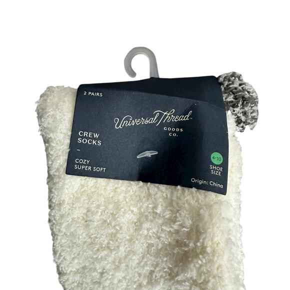NWT Universal Thread Fuzzy Socks Womens OS Cream Charcoal Crew Cozy Lounge Soft - Picture 3 of 5